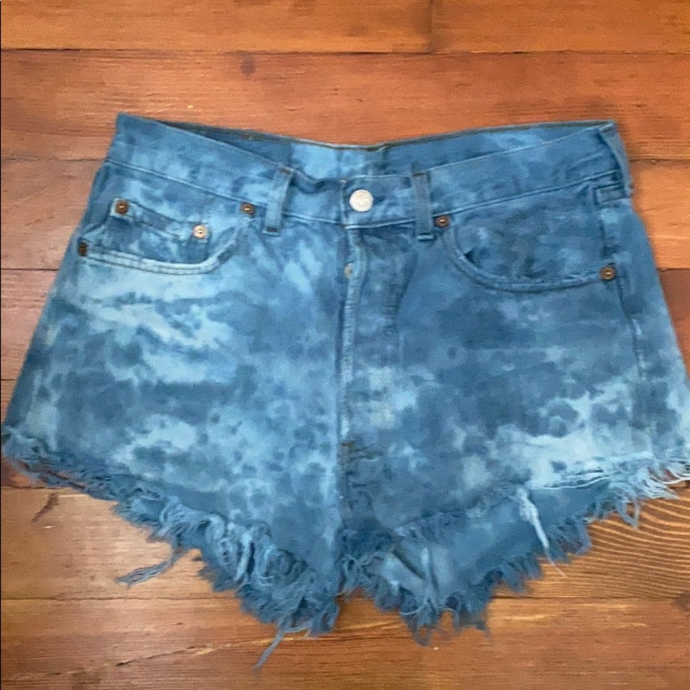 Acid Washed BDG Levi Vintage Shorts